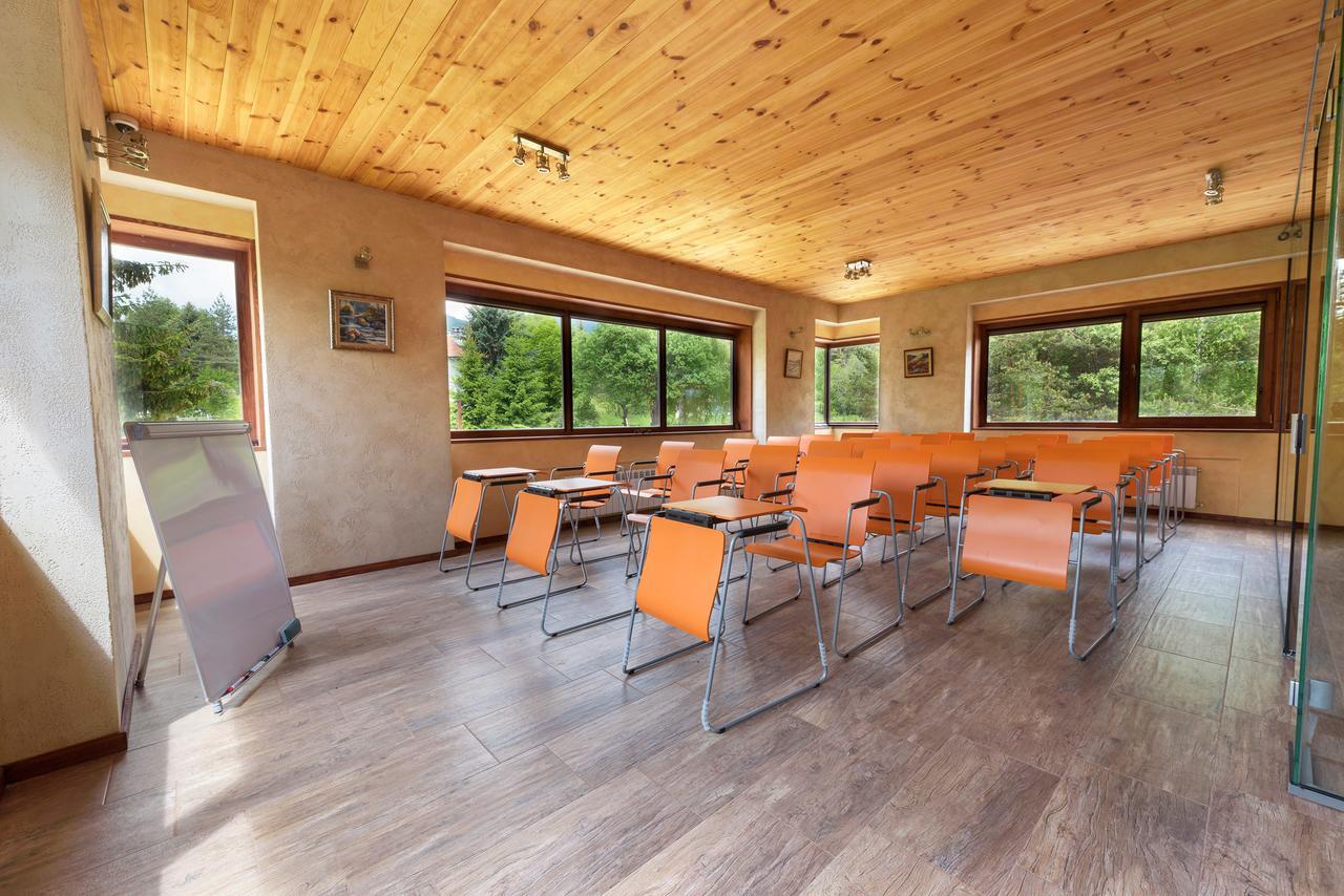 Pinus Villas Lodge With Private Jacuzzi & Phyto-Sauna Retreat Zheleznitsa Buitenkant foto